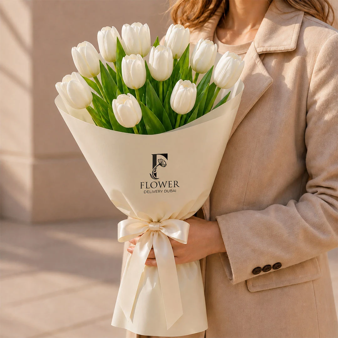 10 White Tulips Bouquet
